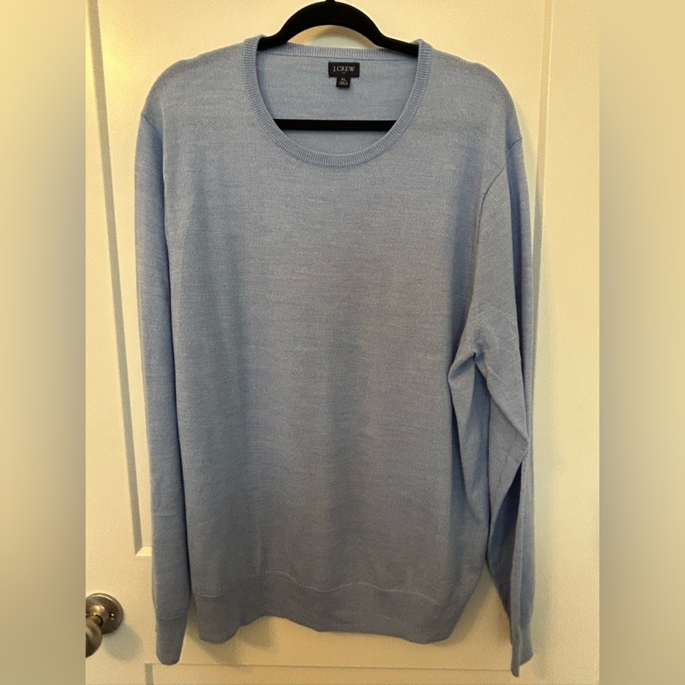 J. Crew Light Blue Men’s Crewneck Sweater. Never Worn. XL Lightweight Knit.
